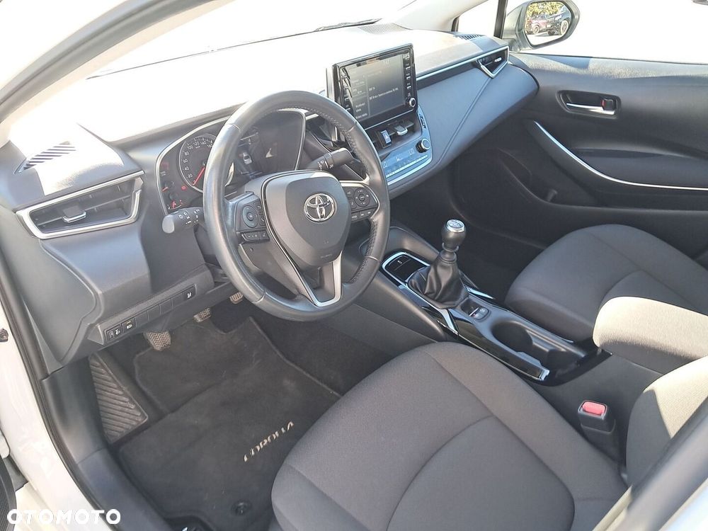 Toyota Corolla - 26