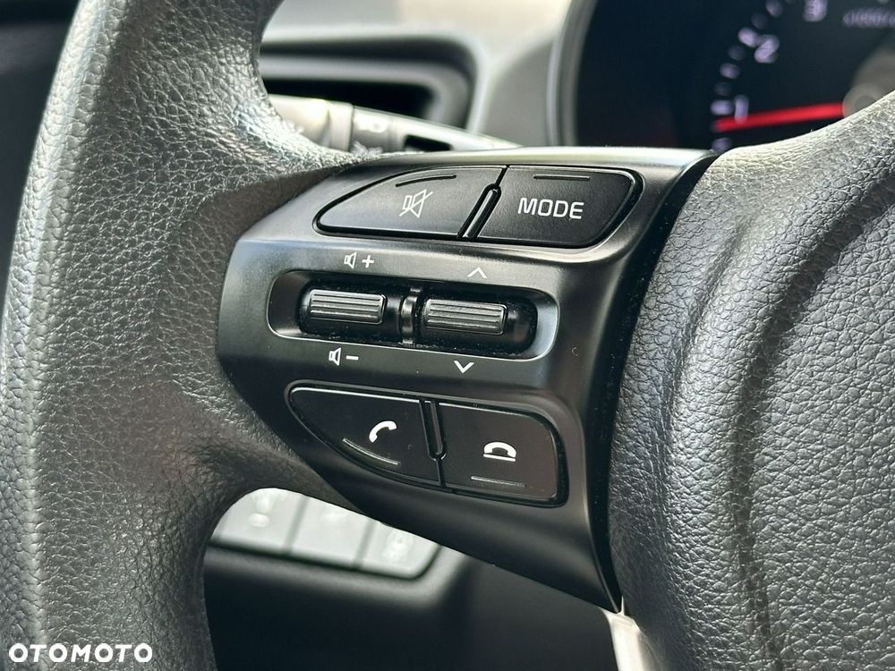 Kia Rio - 22