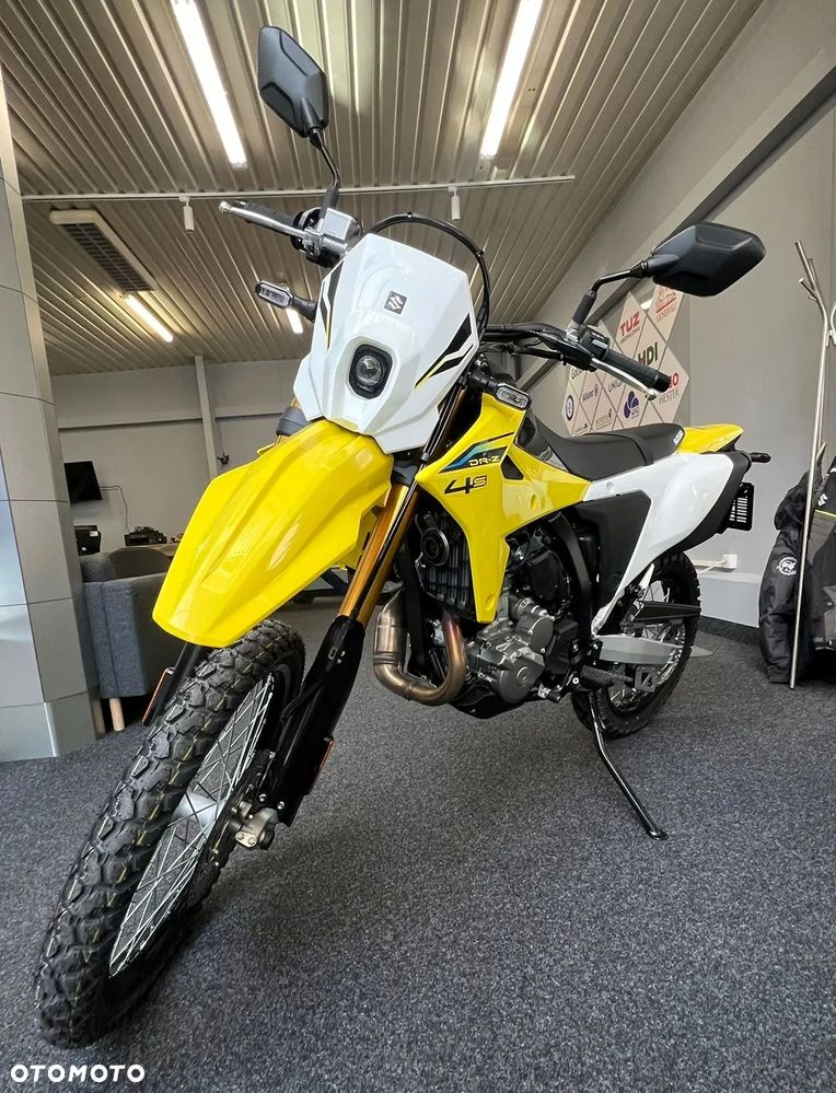 Suzuki DR-Z - 3