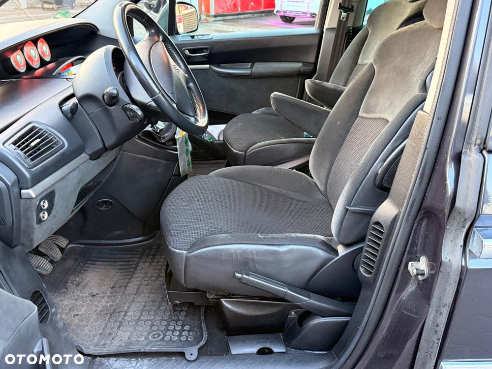 Citroën C8 HDi 165 Exclusive - 11