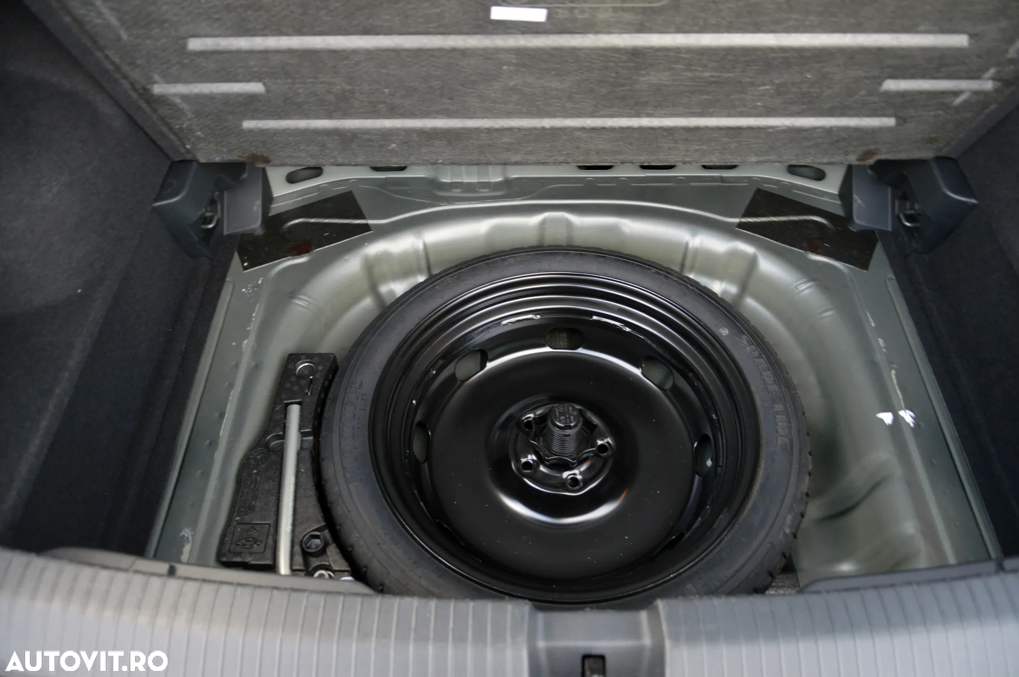 Volkswagen T-ROC 2.0 TDI DSG Style - 24