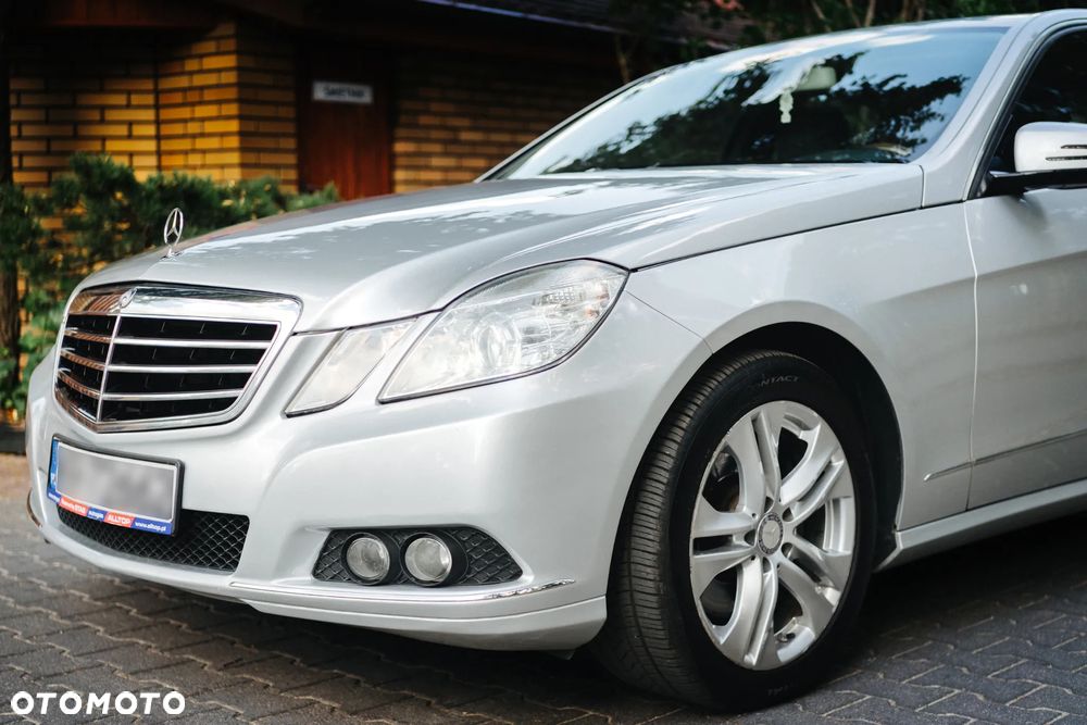 Mercedes-Benz Klasa E 350 4Matic 7G-TRONIC Elegance - 7