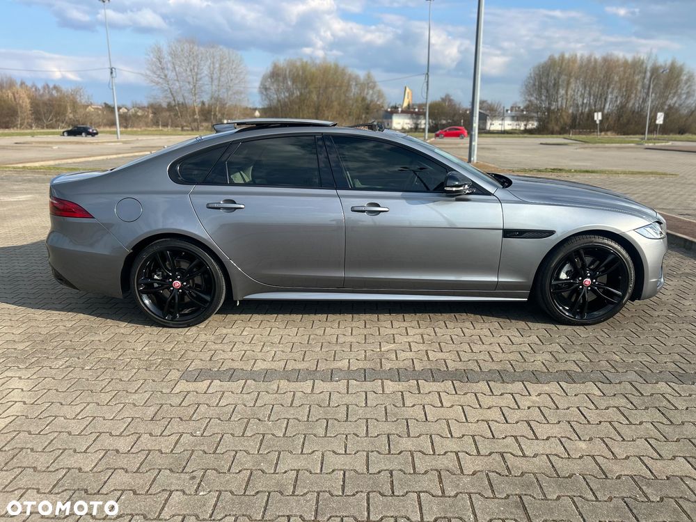 Jaguar XF 2.0 P250 HSE - 3