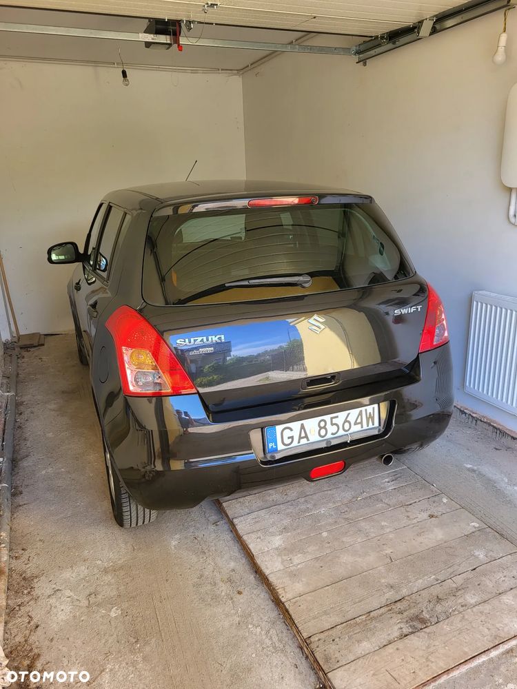 Suzuki Swift - 2