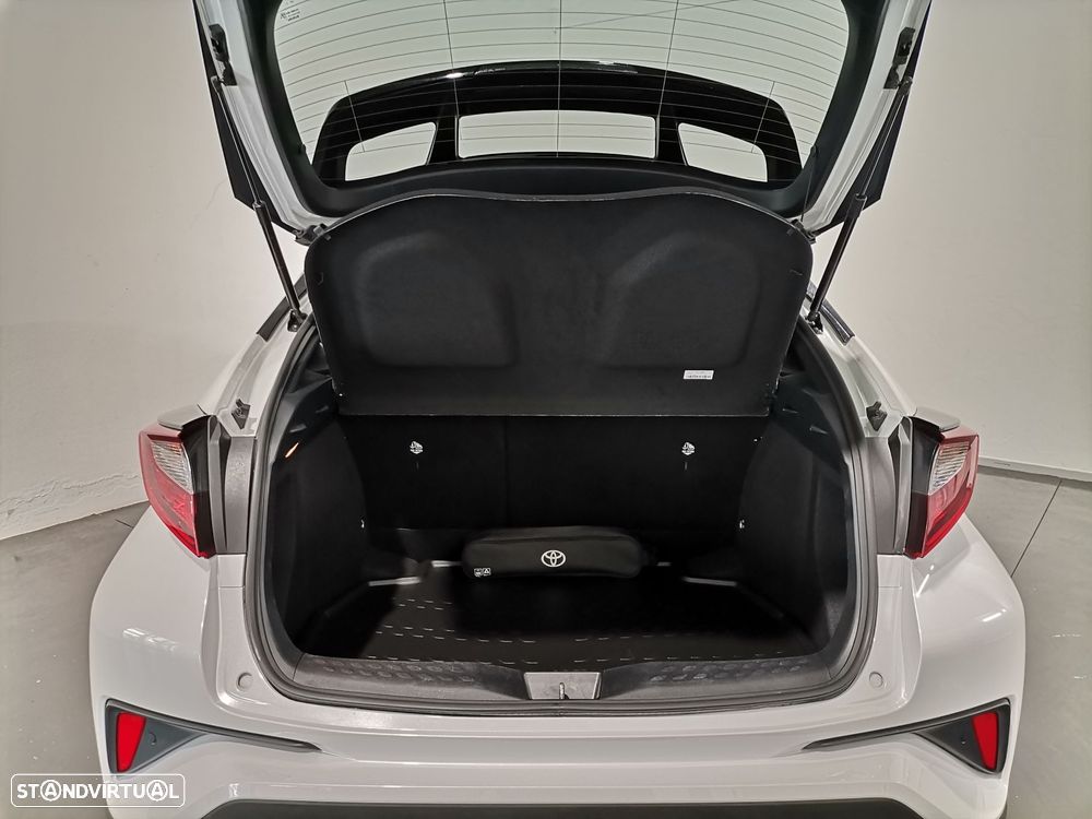 Toyota C-HR - 11