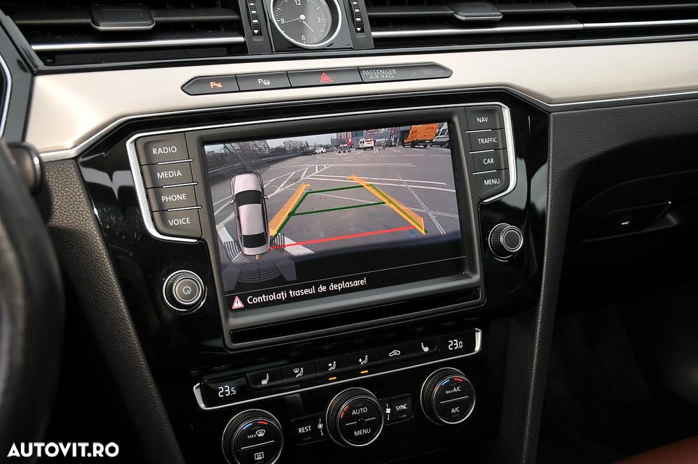 Volkswagen Passat 2.0 TDI DSG Highline - 6