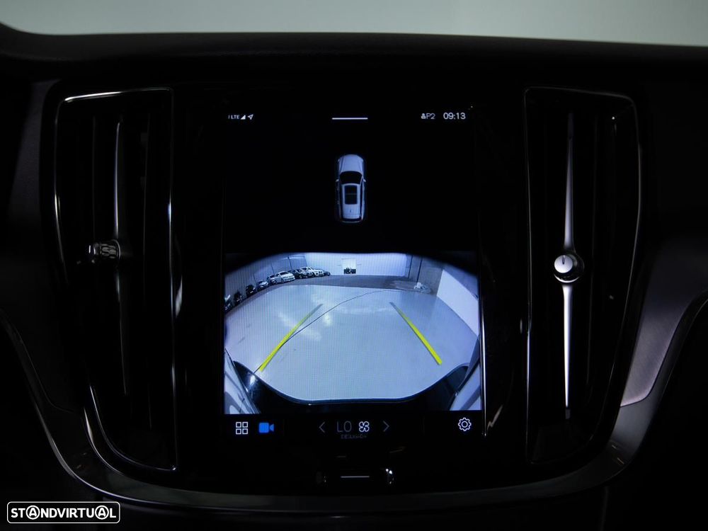 Volvo V60 2.0 T6 AWD TE Core - 28