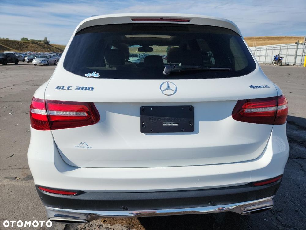 Mercedes-Benz GLC 300 4Matic 9G-TRONIC - 6
