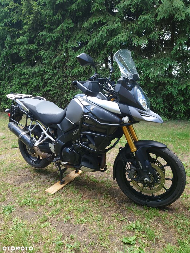 Suzuki V-STROM - 2