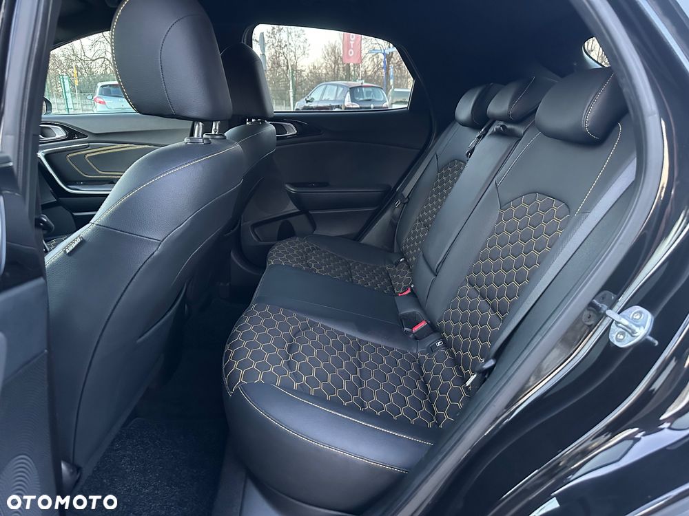 Kia XCeed 1.4 T-GDI OPF JBL SOUND EDITION - 19