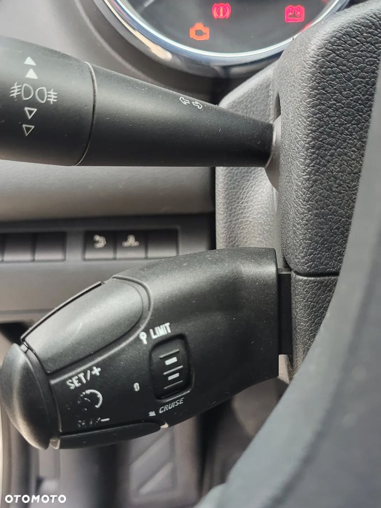 Peugeot 5008 - 22