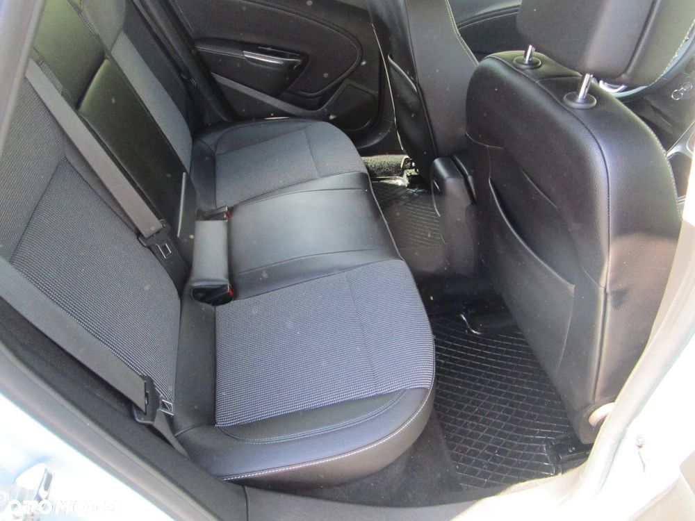 Opel Astra 1.6 Design Edition - 19