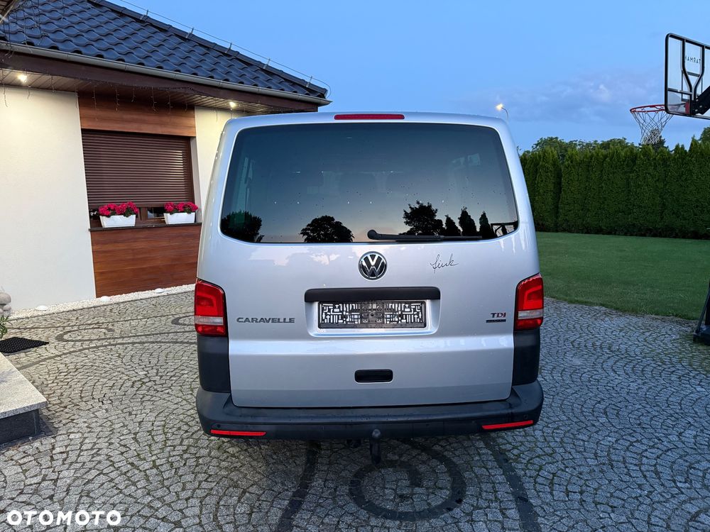 Volkswagen Caravelle - 3