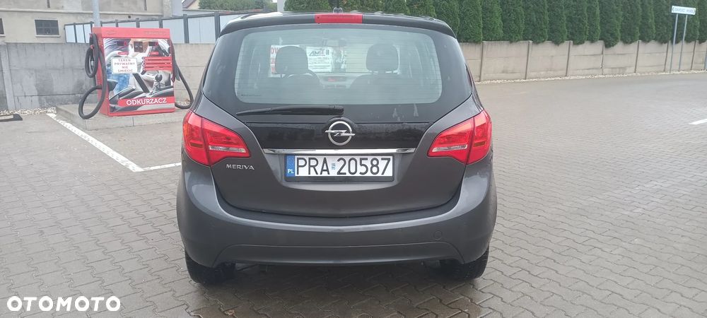 Opel Meriva - 11