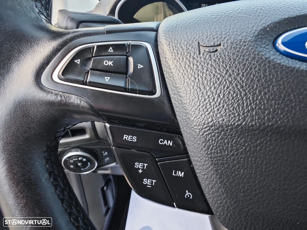 Ford Focus SW 1.0 SCTi Titanium - 13