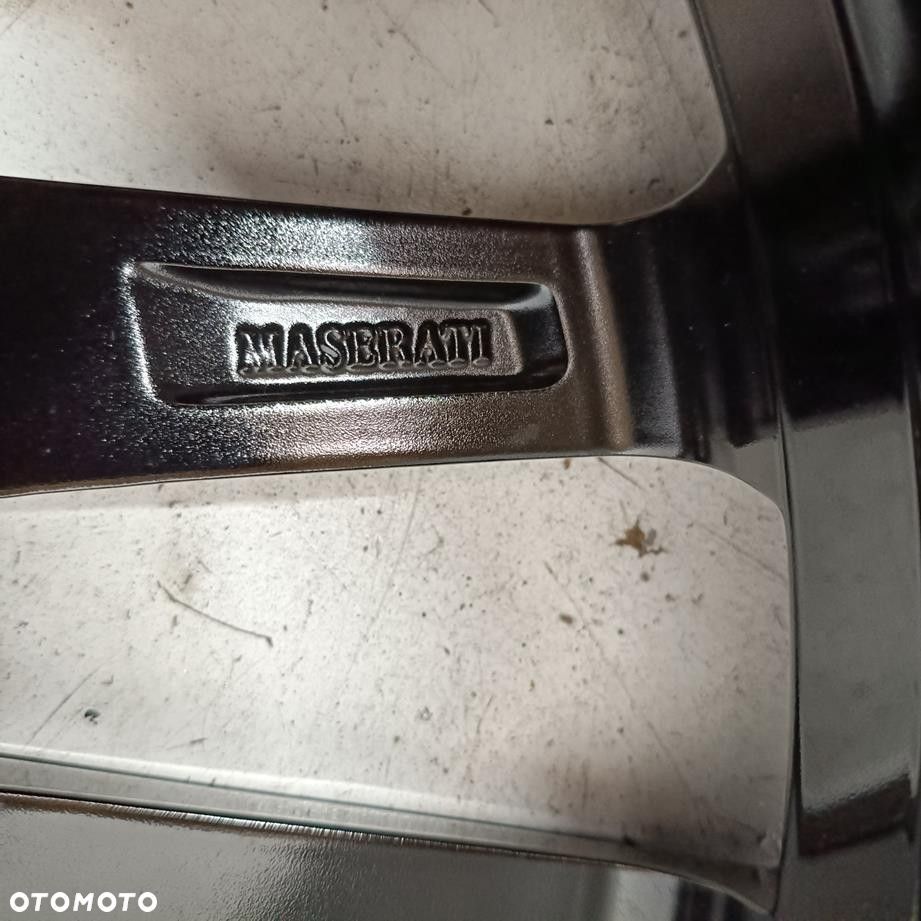Alufelga 5x114,3 21 Maserati Levante 670163555 (F8408A) - 5