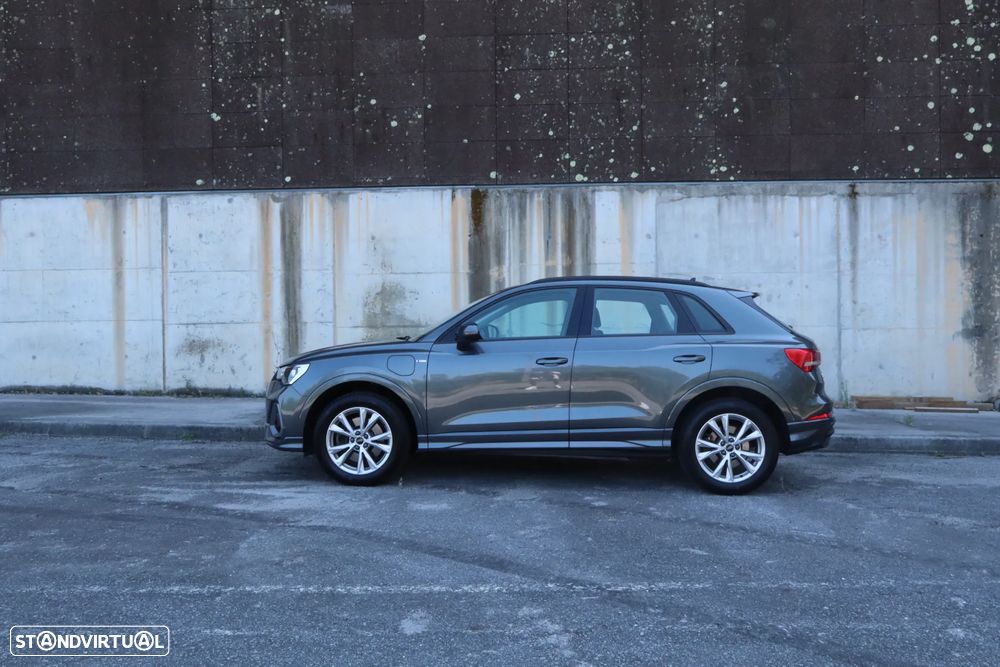 Audi Q3 45 TFSIe S tronic S line - 2
