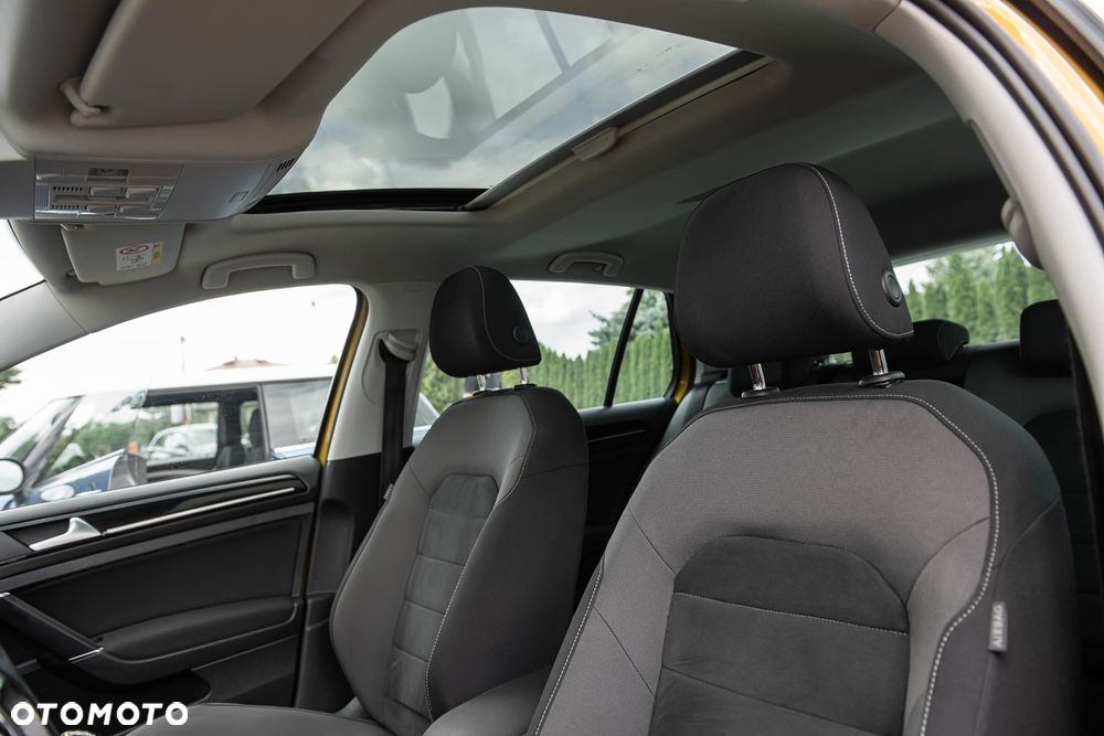 Volkswagen Golf 2.0 TDI BlueMotion Technology Edition - 19
