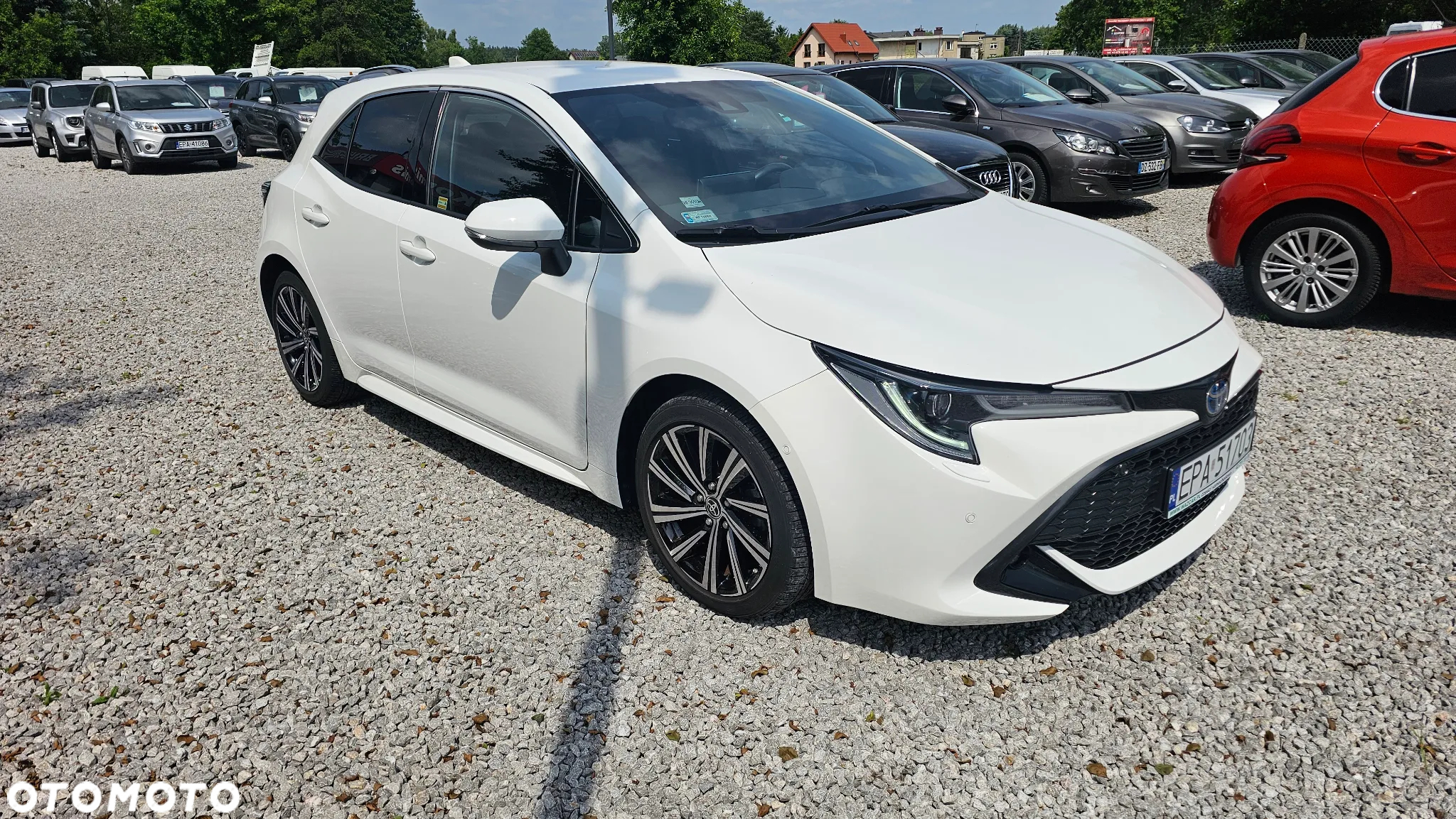 Toyota Corolla 1.8 Hybrid Black&White - 8