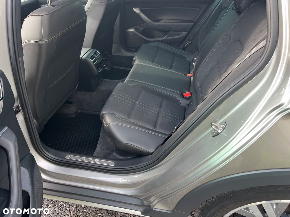 Volkswagen Passat 2.0 TDI SCR DSG Business - 15