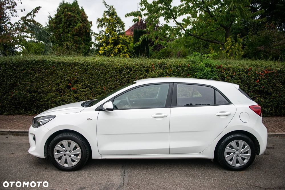 Kia Rio 1.2 Attract - 11