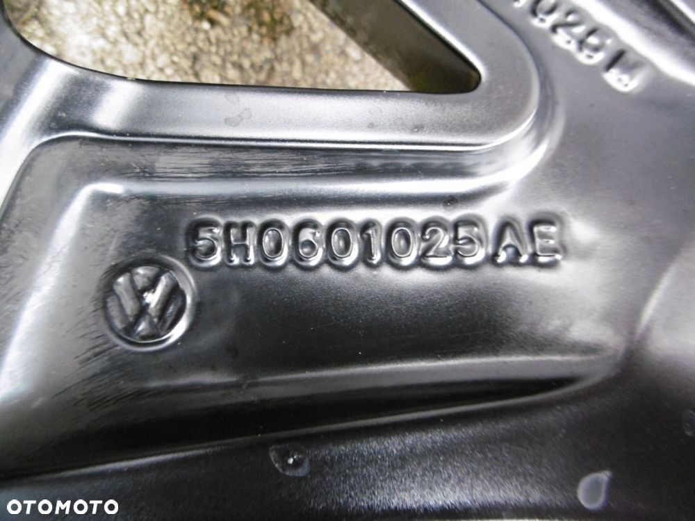 vw golf viii 5h0 - felga 7.5jx18h2 et51 5x112 - 4