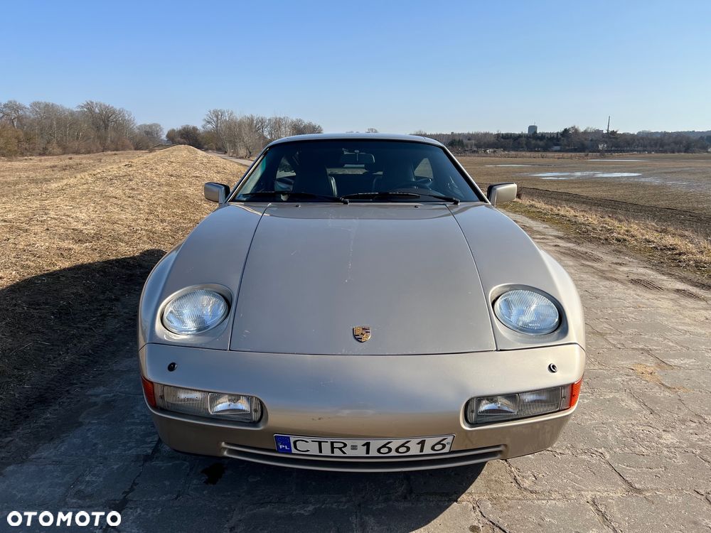 Porsche 928 - 3