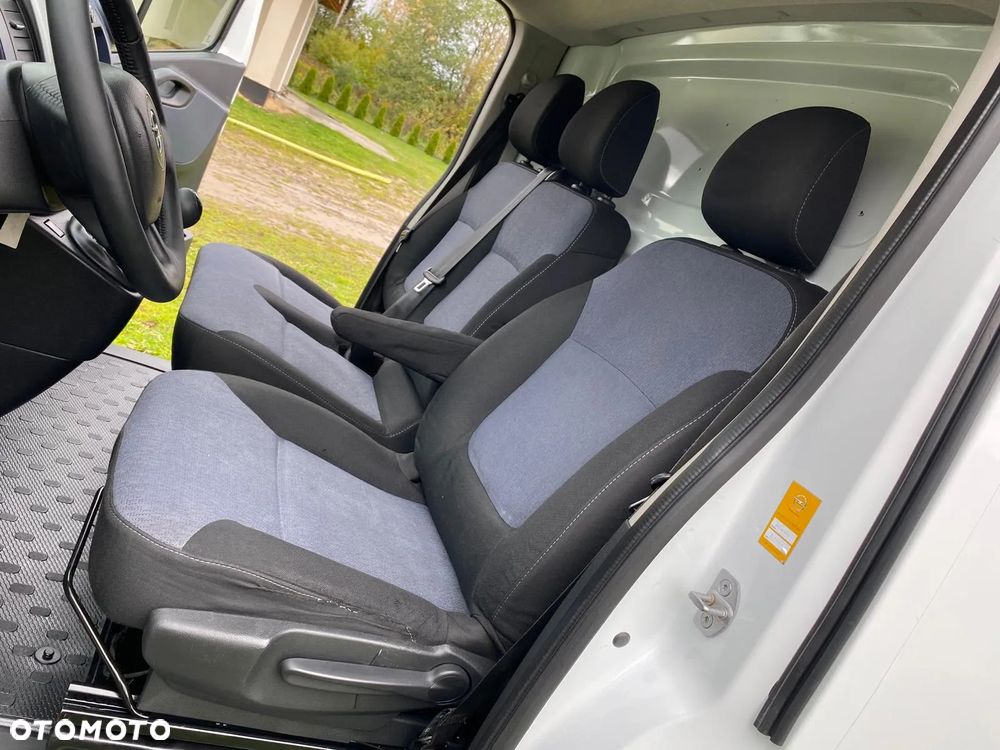 Opel VIVARO - 25