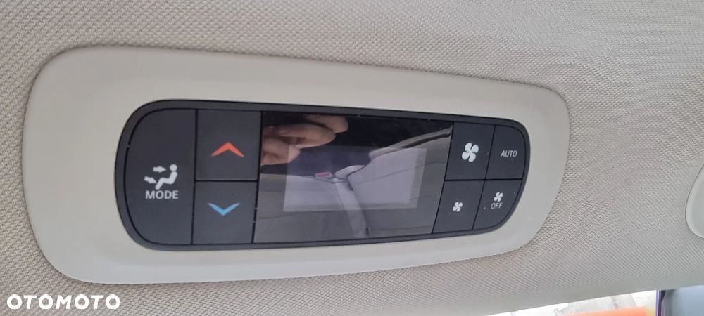 Chrysler Pacifica - 32