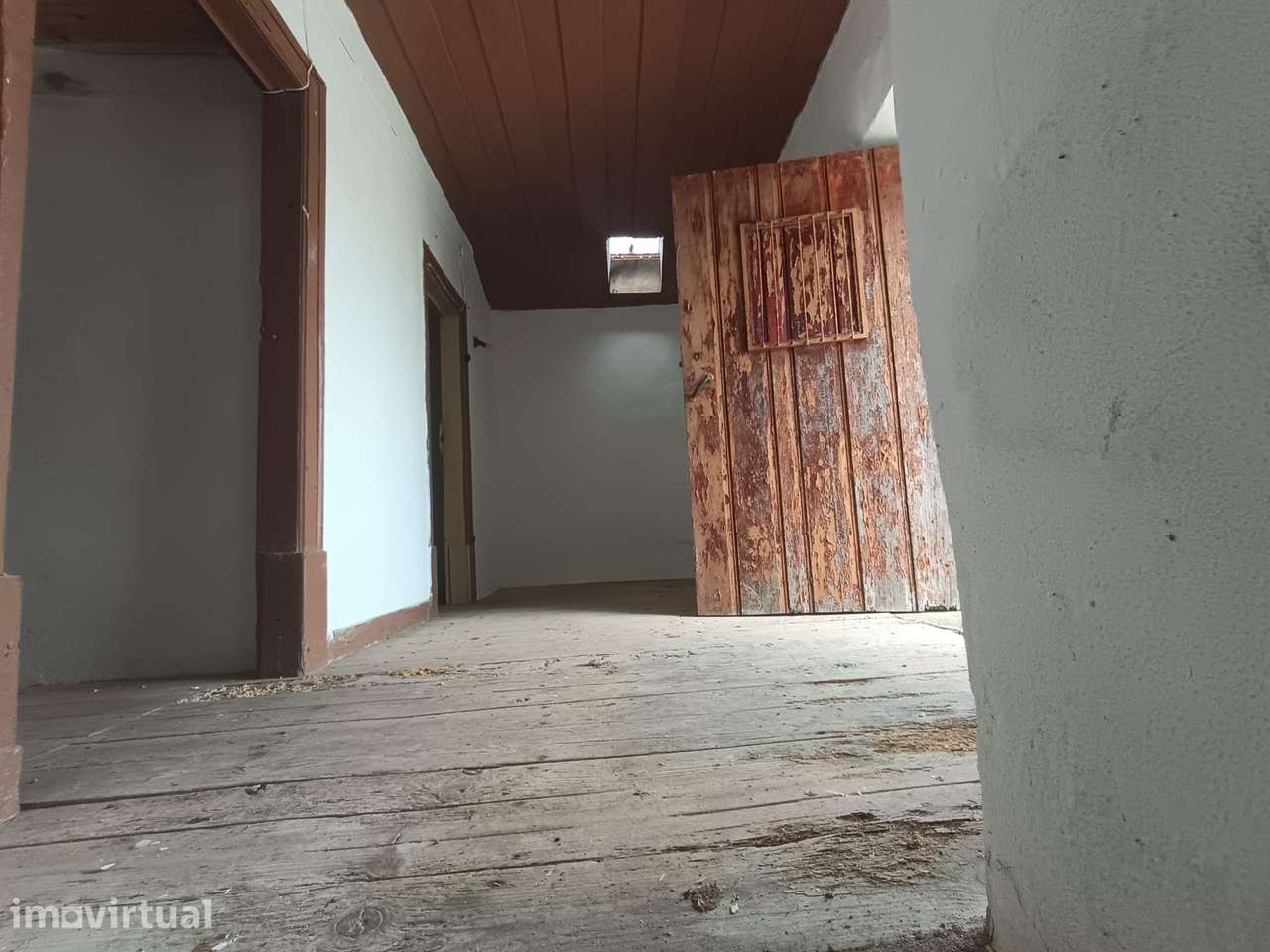 Moradia T3 para recuperar junto a Almeirim, Santarém - Grande imagem: 4/5