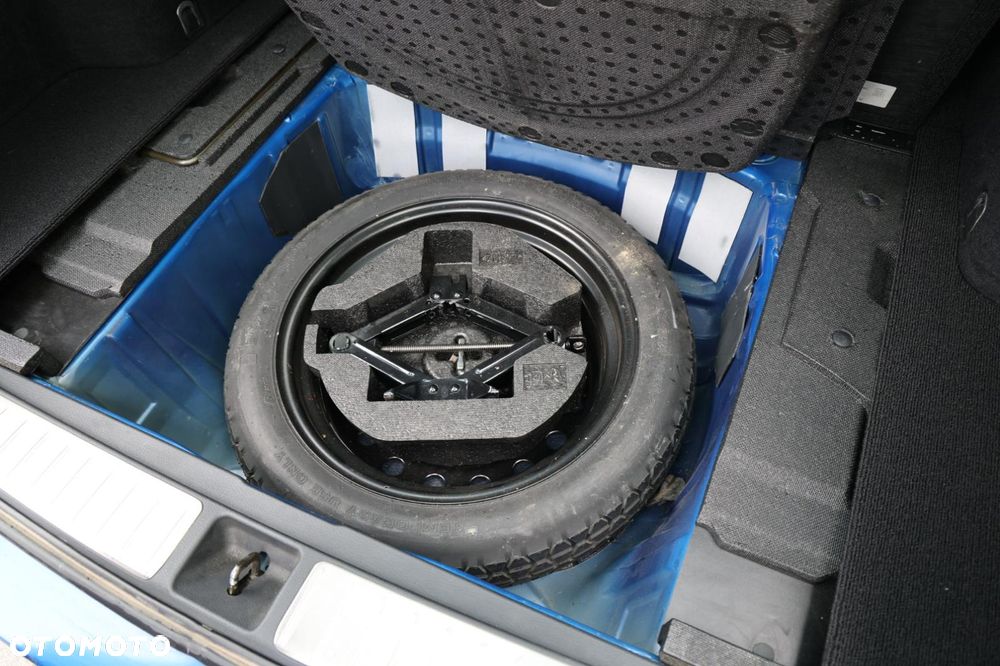 Subaru Legacy - 14