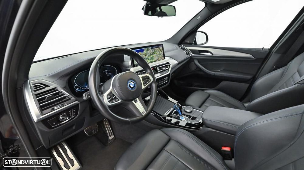 BMW iX3 M Sport Impressive - 6