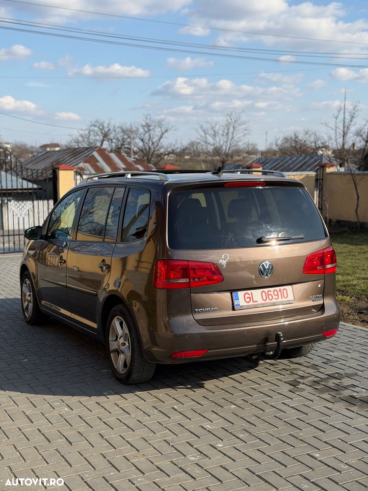 Volkswagen Touran 2.0 TDI Highline - 4
