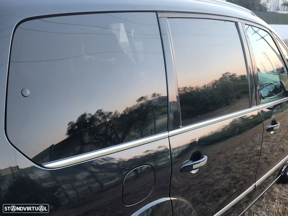 Ford Galaxy 2.0 TDCi Titanium - 16