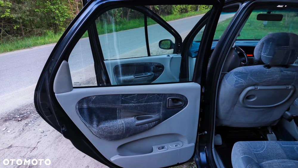 Renault Scenic Megane 1.6 RT 16V - 22