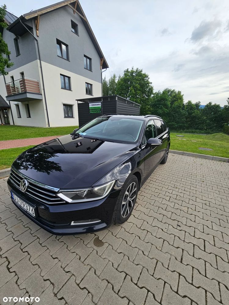Volkswagen Passat 2.0 TDI (BlueMotion Technology) DSG Trendline - 1