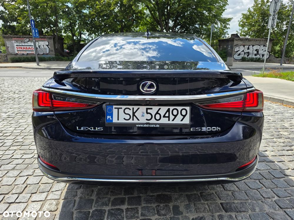 Lexus ES 300h Prestige - 29
