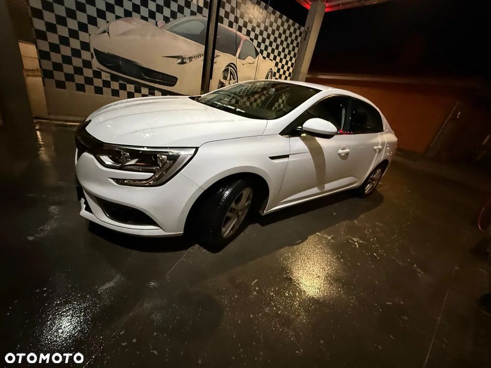 Renault Megane 1.6 SCe Zen - 12