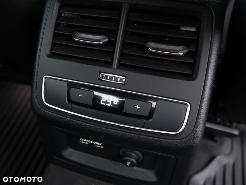 Audi A4 Limousine 45 TFSI quattro S tronic S line - 27