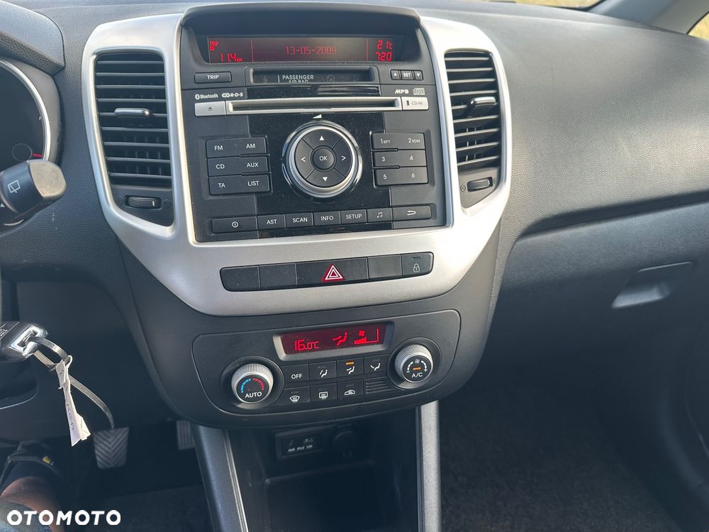 Kia Venga 1.6 CVVT Dream-Team Edition - 16