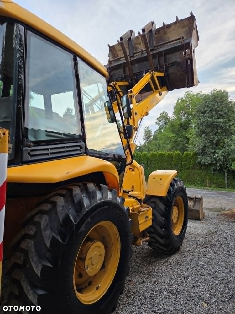 JCB 3CX - 9
