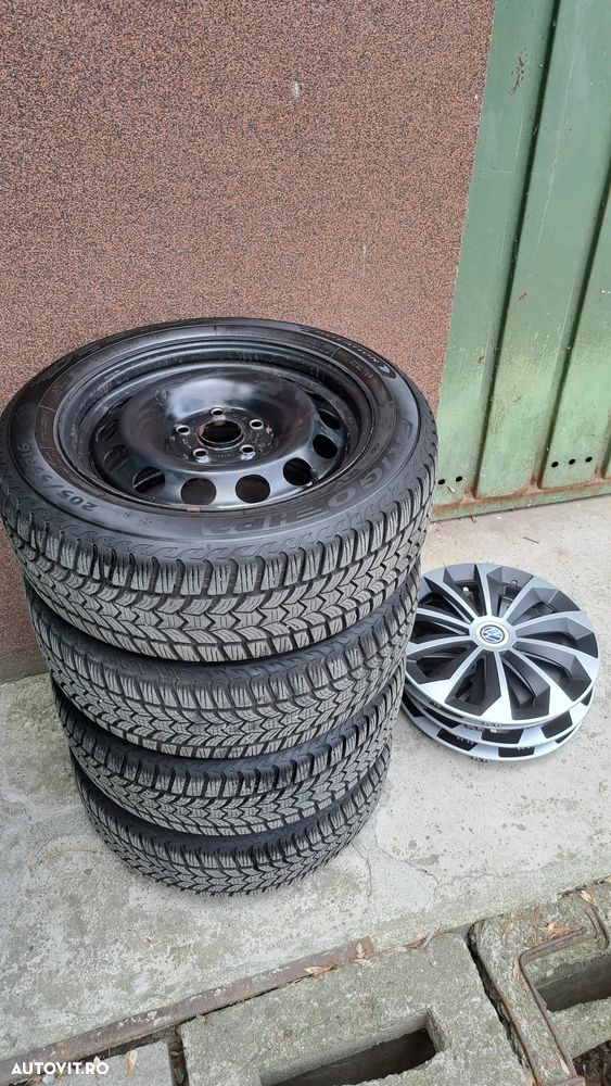 Volkswagen Golf 1.6 TDI DPF DSG Highline - 15