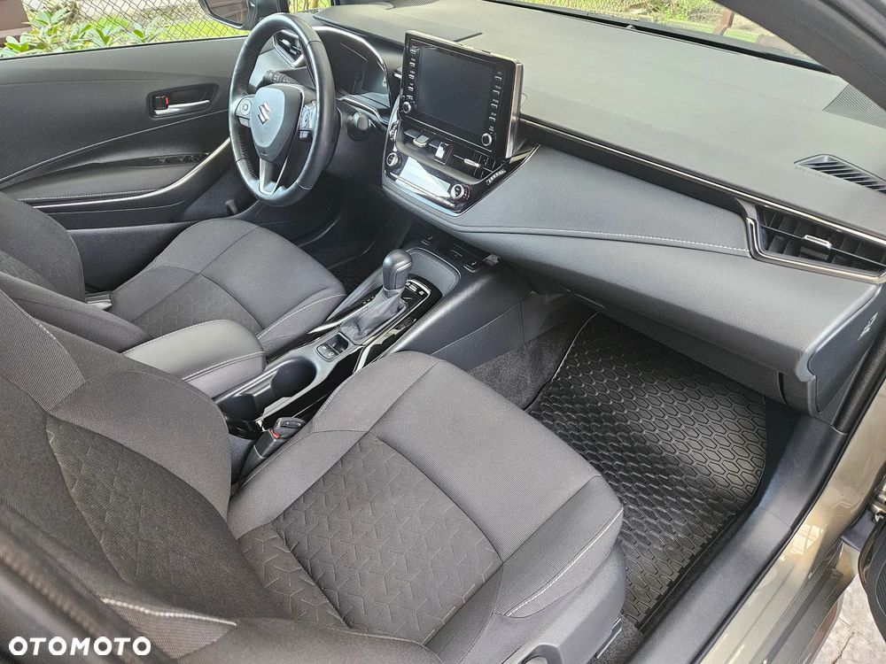 Suzuki Swace 1.8 Hybrid Elegance CVT - 17