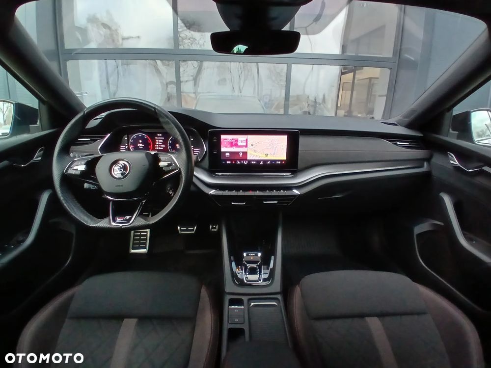 Skoda Octavia 2.0 TDI RS DSG - 23