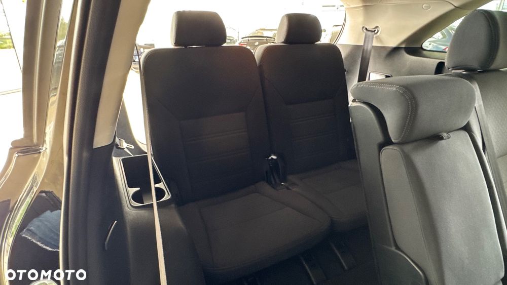 Kia Sorento - 37