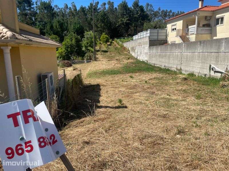 Terreno com excelente localização em Pelariga - Grande imagem: 2/3