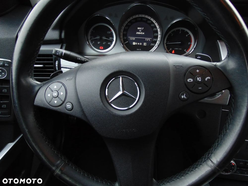 Mercedes-Benz GLK 350 CDI 4-Matic - 17