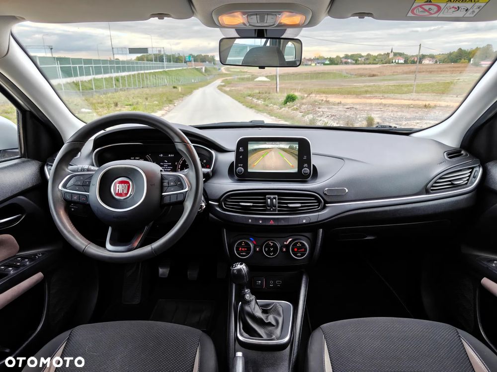 Fiat Tipo 1.4 T-Jet 16v Lounge EU6 - 15