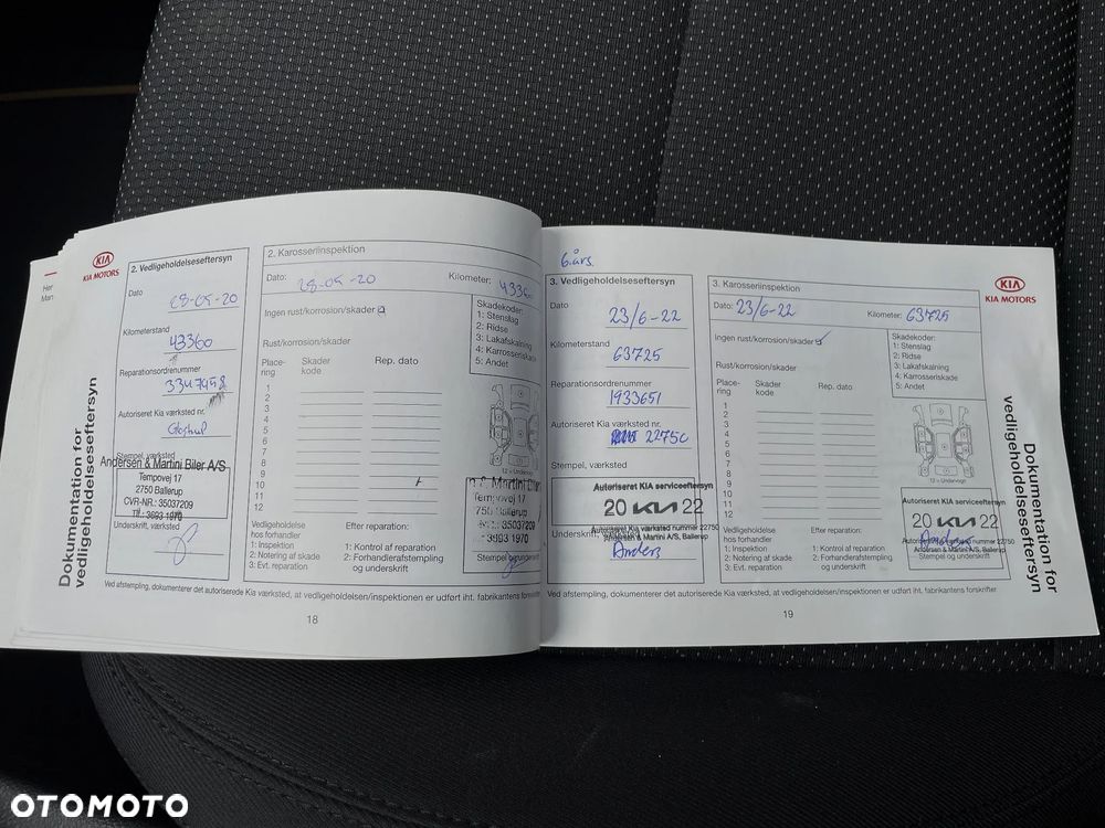 Kia Carens 1.6 GDI Attract - 38