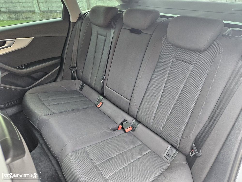 Audi A4 Avant 35 TDI S tronic - 22